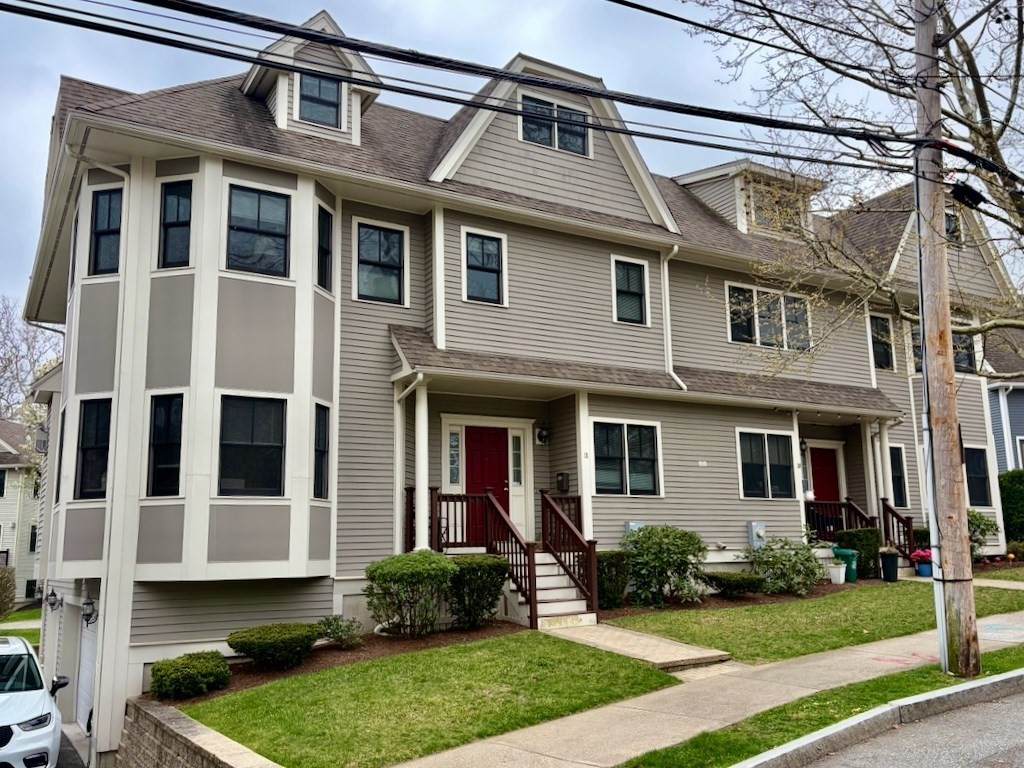 18 5th Ave - Photo 1