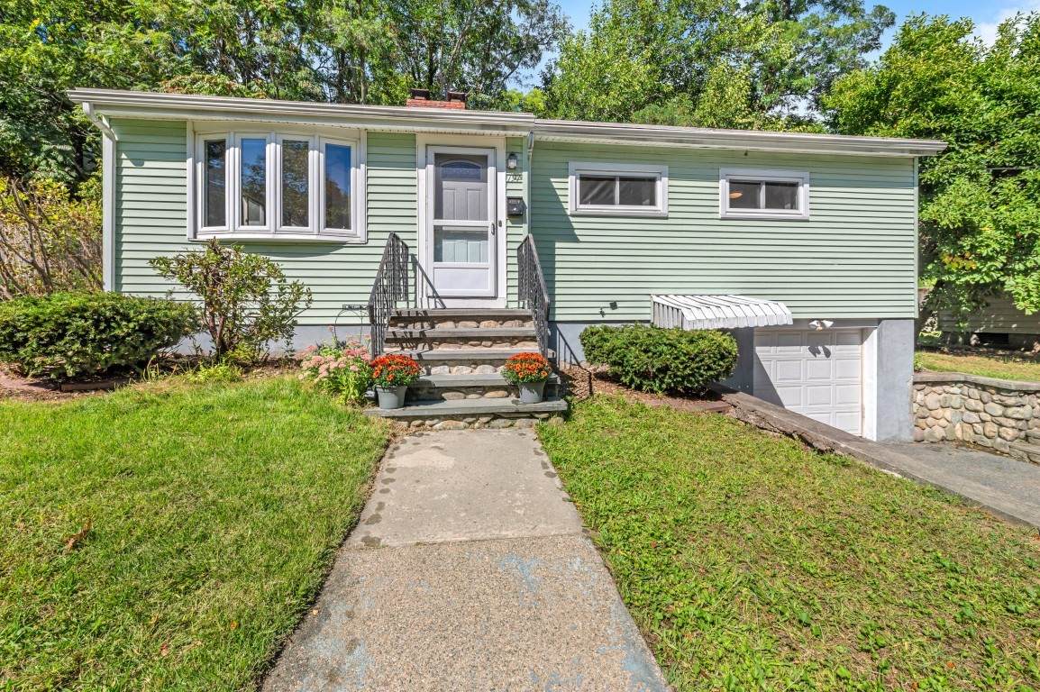 191 Kenrick St - Photo 1