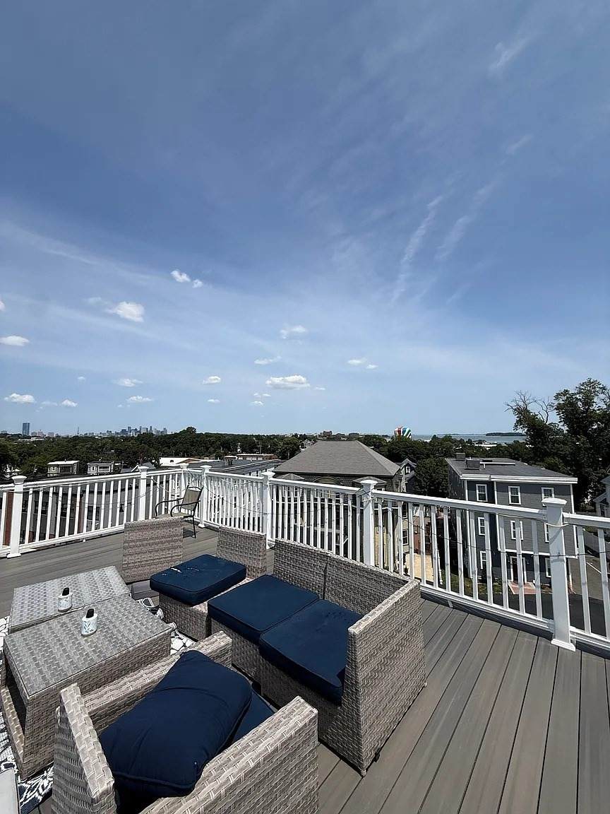 107 Neponset - Photo 1