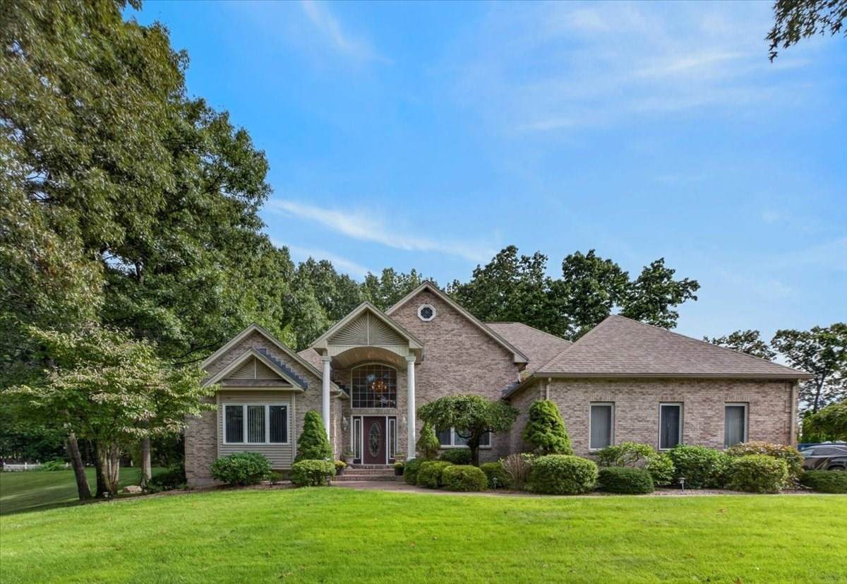 31 Hillcrest Cir - Photo 1