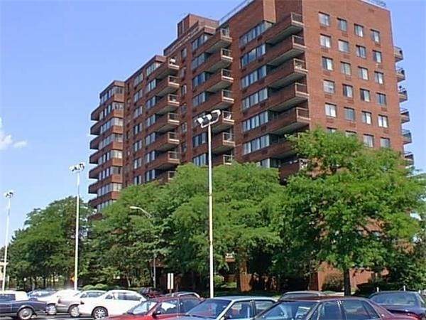 77 Adams St - Photo 1