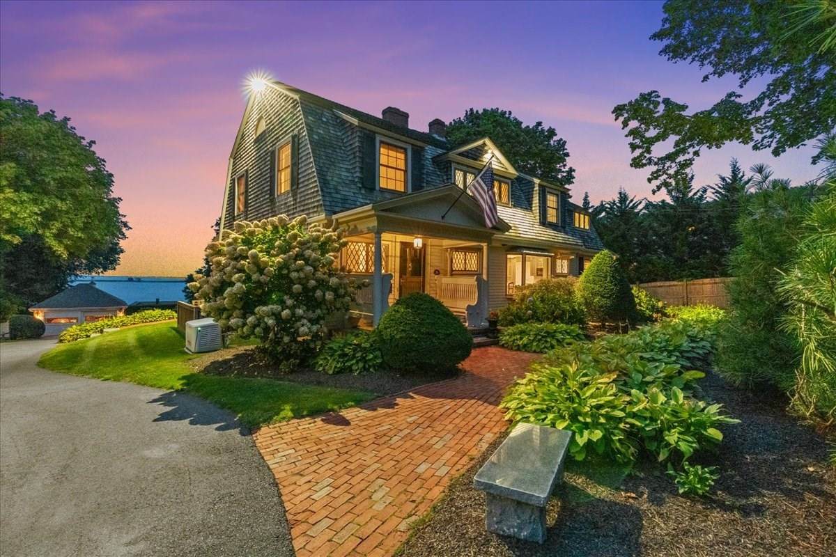 26 Warren Ave - Photo 1