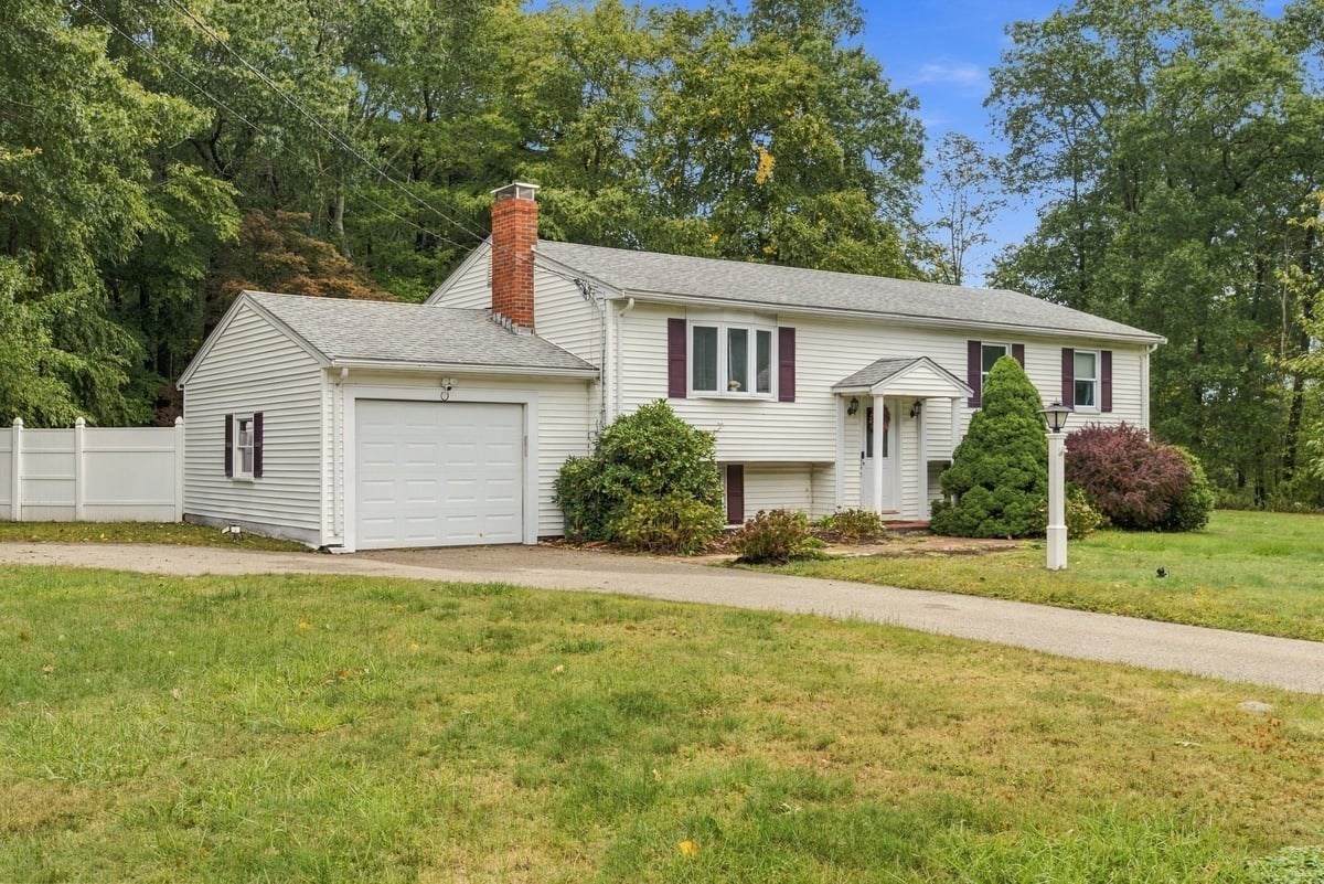 342 Woodland Drive - Photo 1