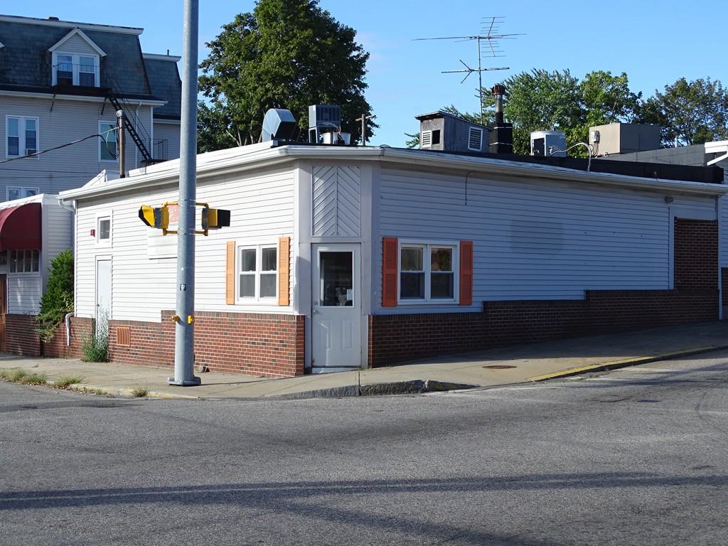 622 N Main St - Photo 1
