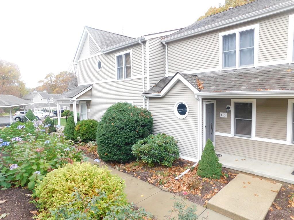 61 Abbey Memorial Dr - Photo 1