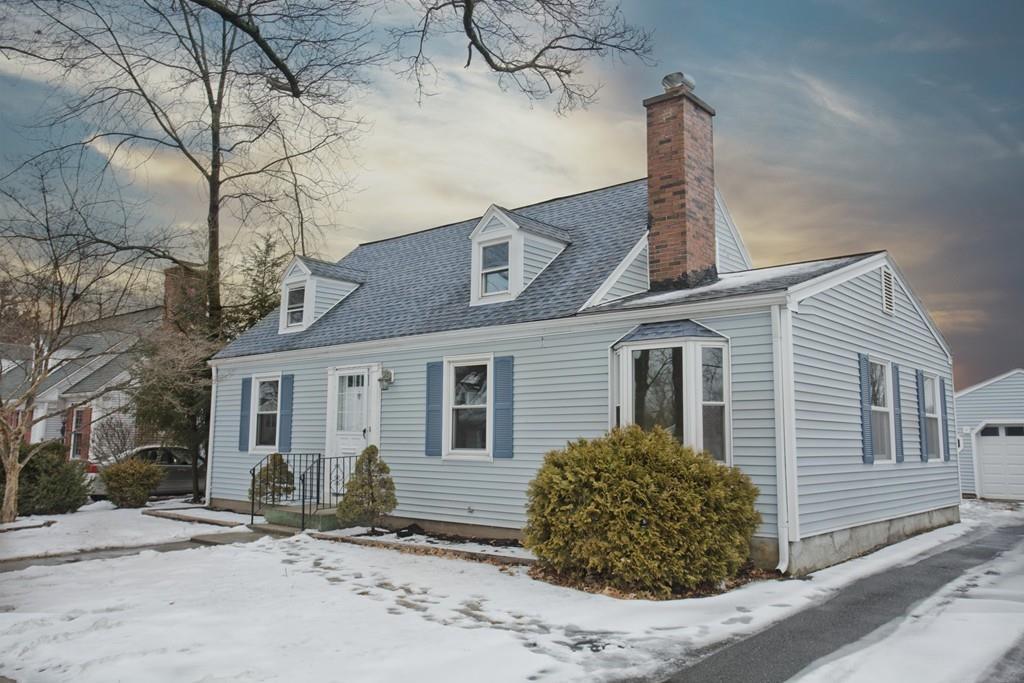 64 Surrey Rd - Photo 1