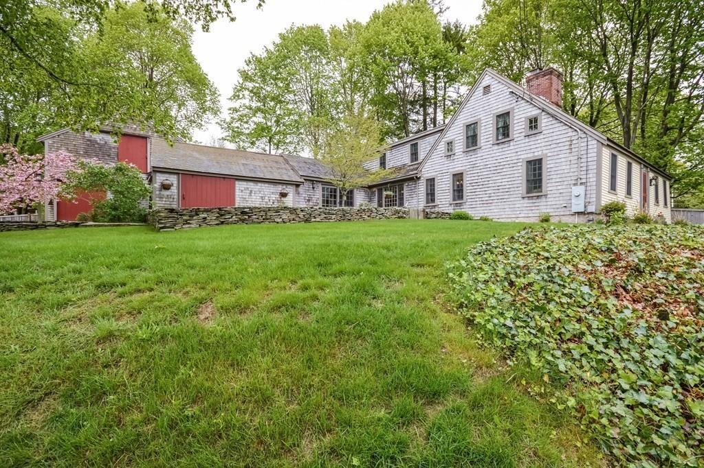 22 Grove St - Photo 1