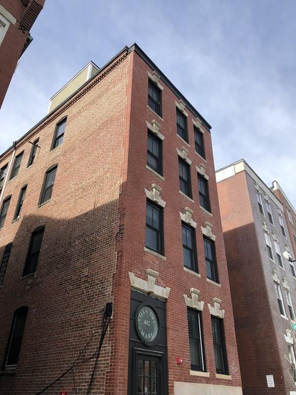 402 Commercial St - Photo 1
