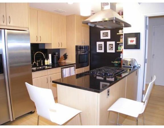 9 W. Broadway - Photo 1