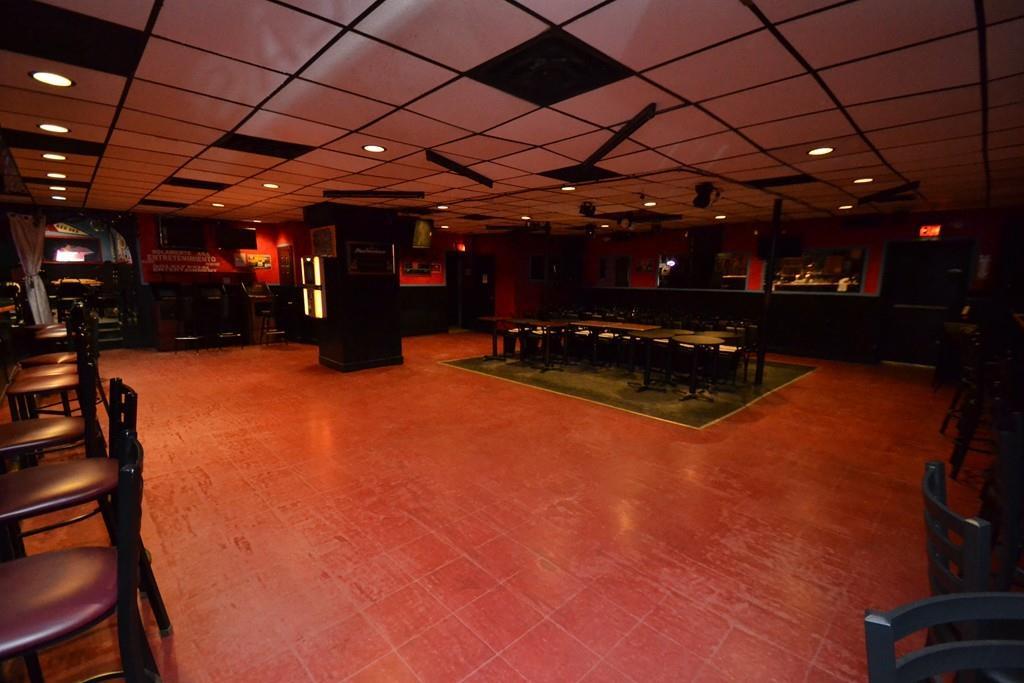 416 Park St - Photo 1