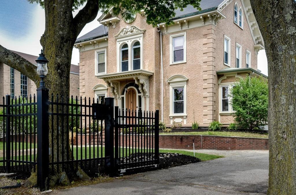 519 Main St - Photo 1