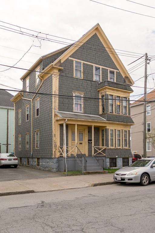 336 Sawyer St - Photo 1