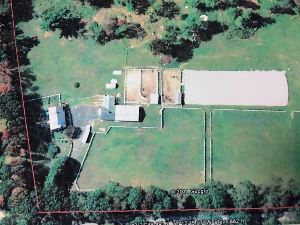 190 Hardwick Rd - Photo 1