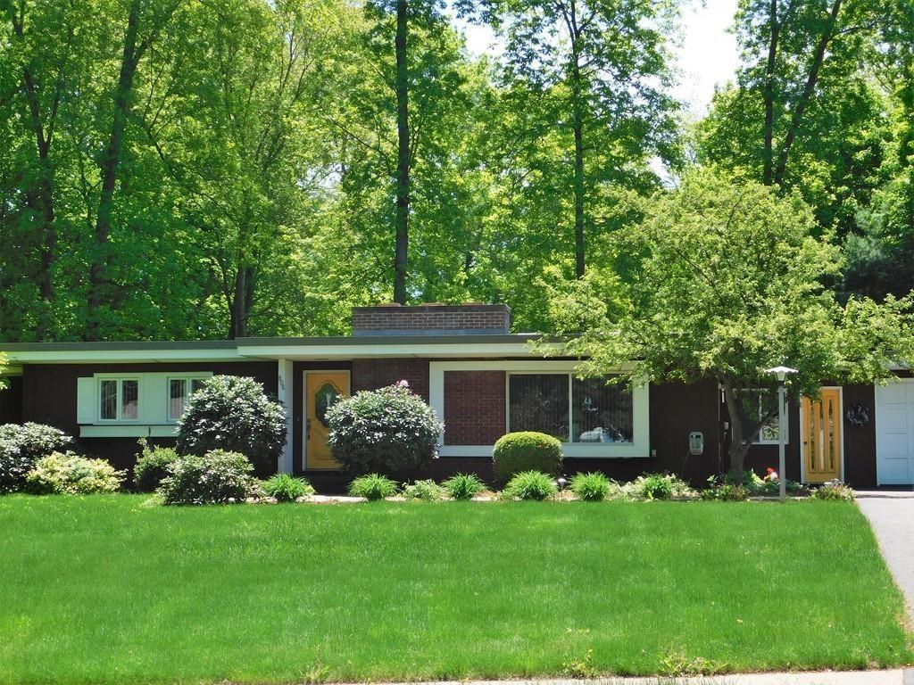 806 Dewey St - Photo 1
