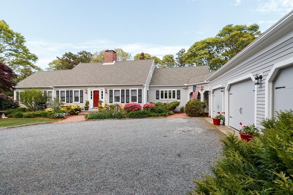 111 River Rd - Photo 1