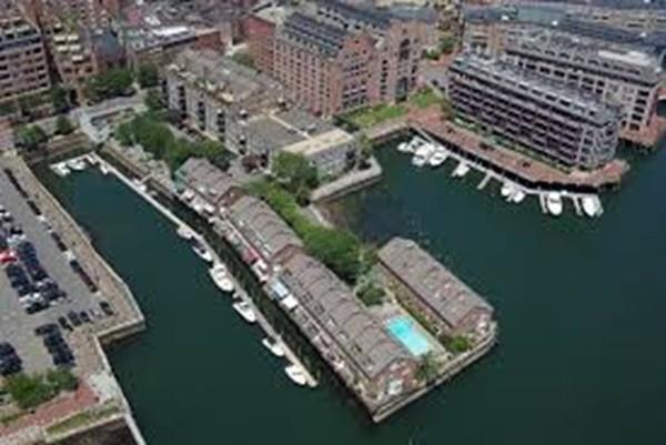 343 Commercial Street - Photo 1