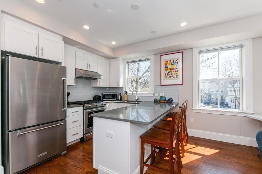343 Western - Photo 1