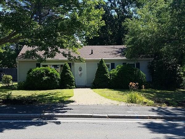 257 Beacon St - Photo 1