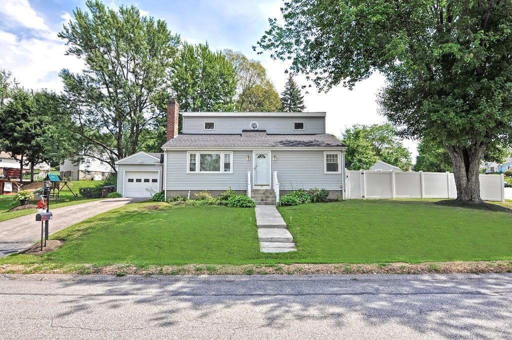 64 Chestnut Ave - Photo 1
