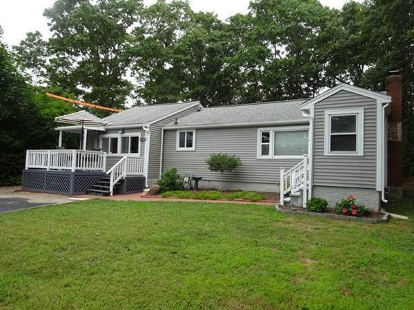 27 Silver Birch Ave - Photo 1