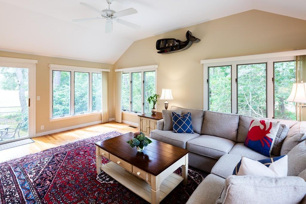 50 Evergreen Ln - Photo 1