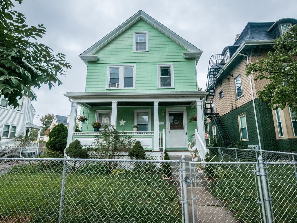 14 Van Winkle St - Photo 1