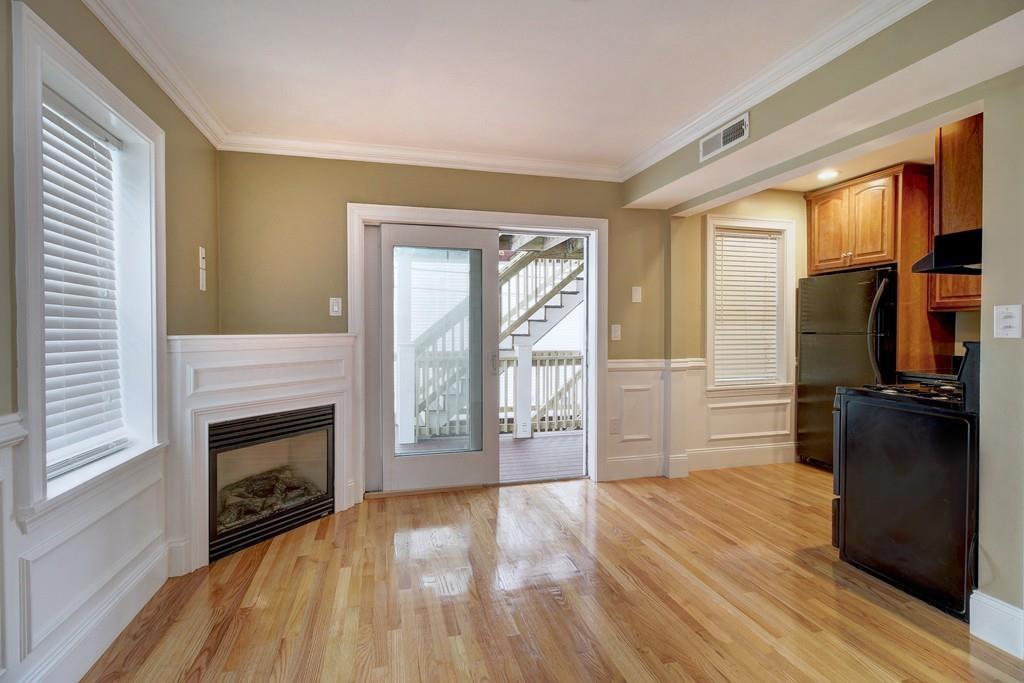120 D Street - Photo 1