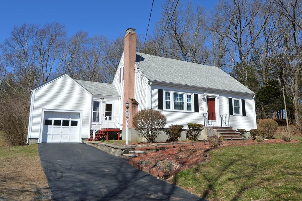 423 Village Street - Photo 1