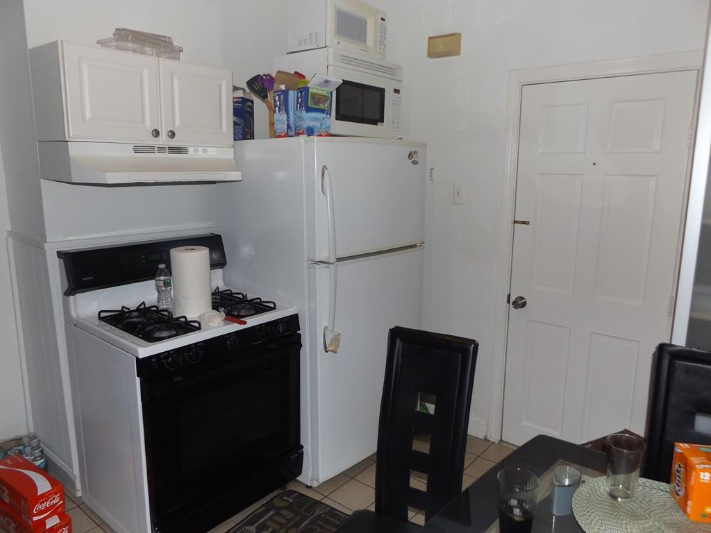 313 Main St - Photo 1