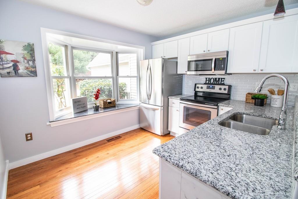 9 Castlegate Dr - Photo 1