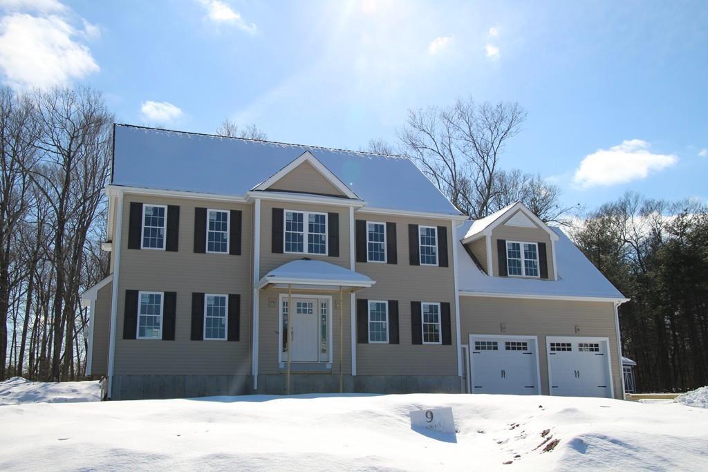 9 Debrah Lane - Photo 1
