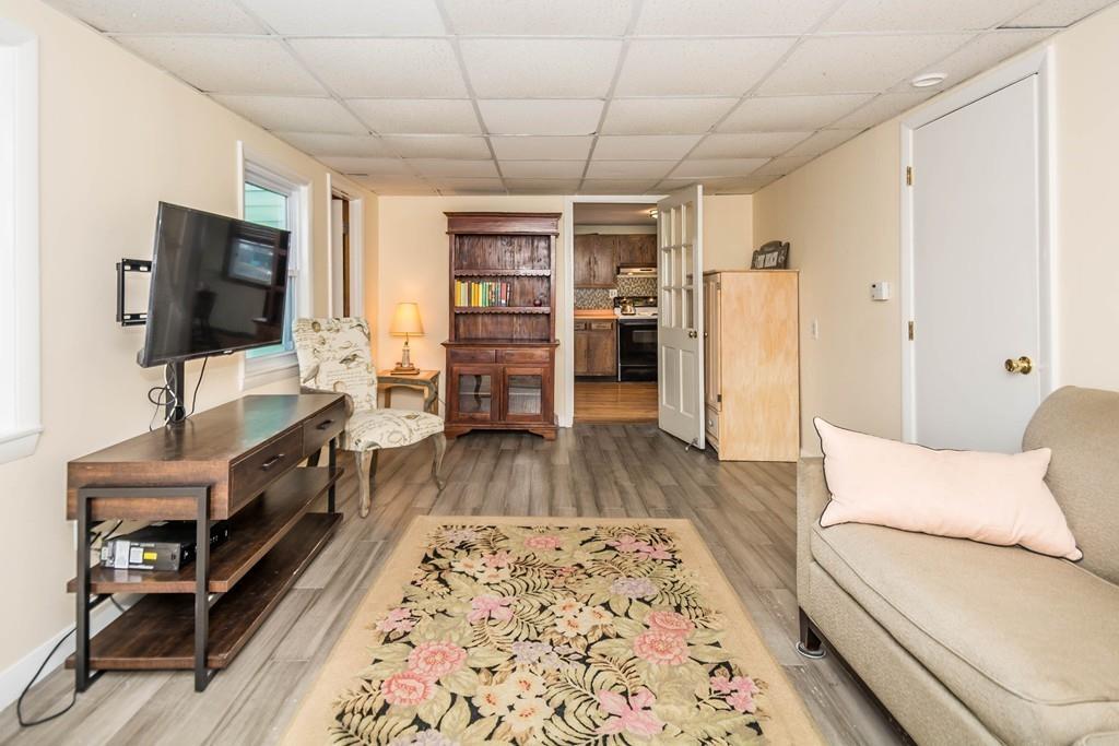 5 72nd Street - Photo 1