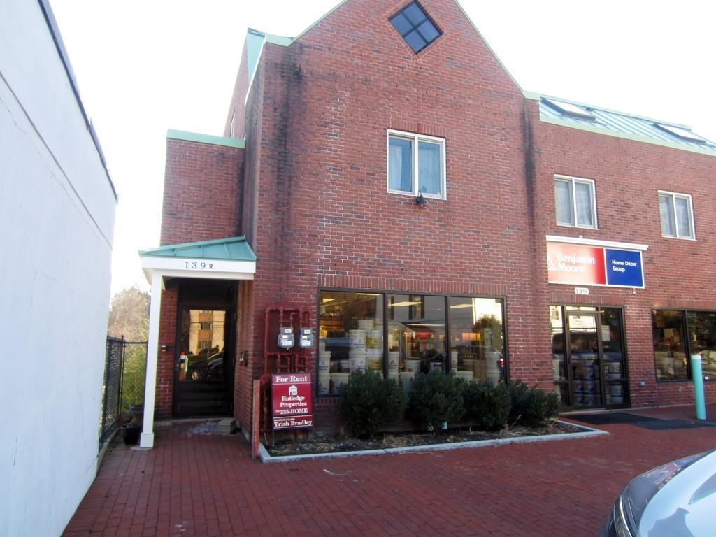 139R Linden St - Photo 1