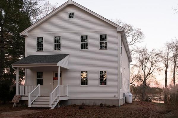 40 Alden Ave - Photo 1