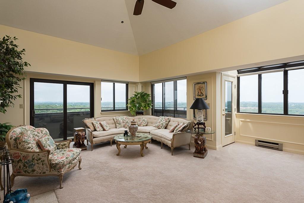 200 Burkhall St - Photo 1
