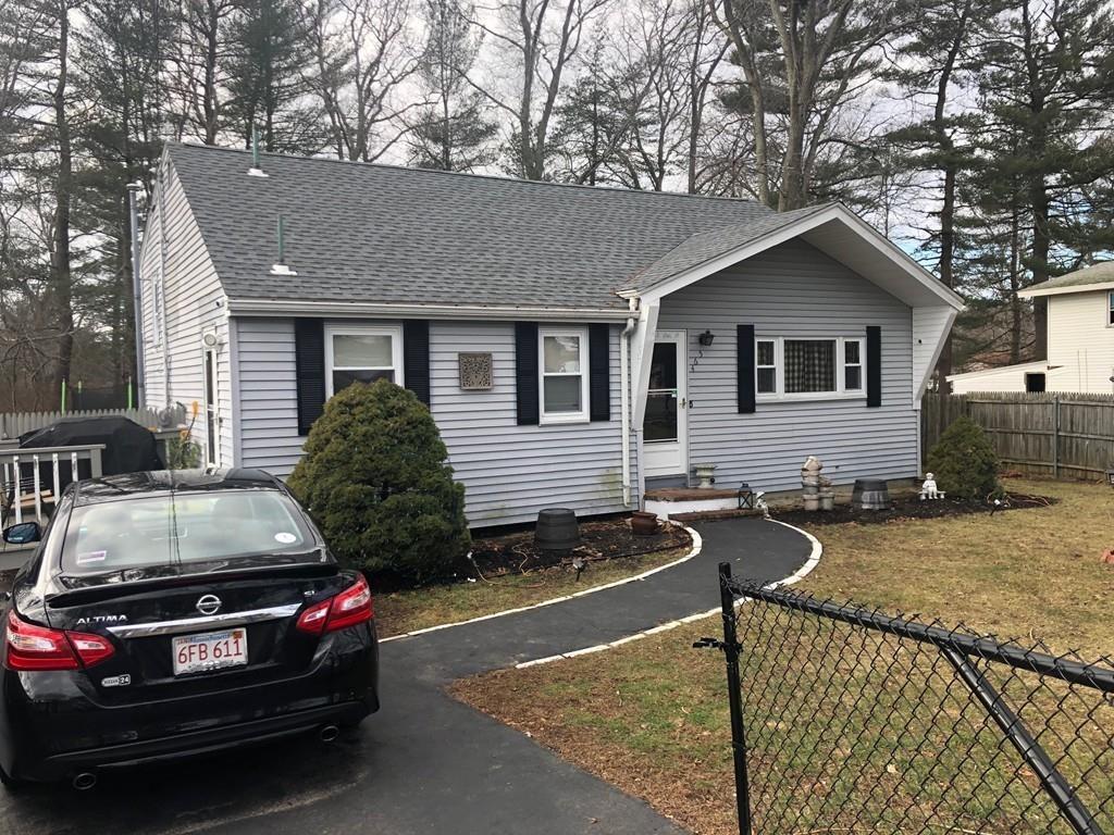 465 East St - Photo 1