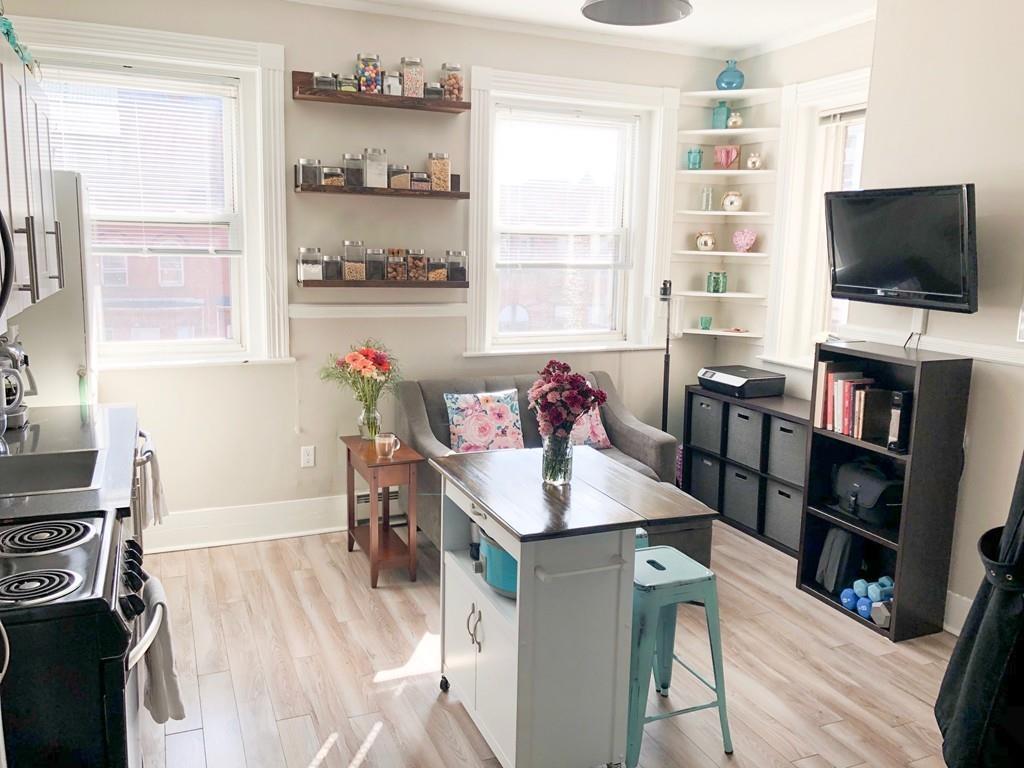 301 Newbury Street - Photo 1