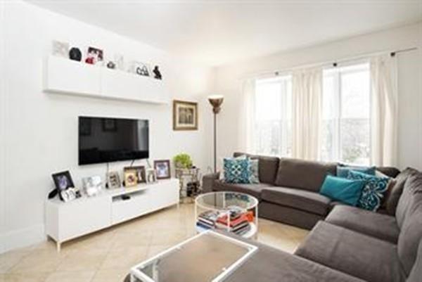 28 Babcock Street - Photo 1