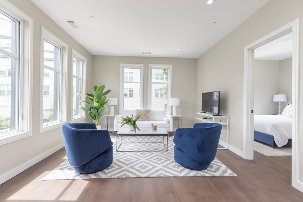 45 Burnett St - Photo 1