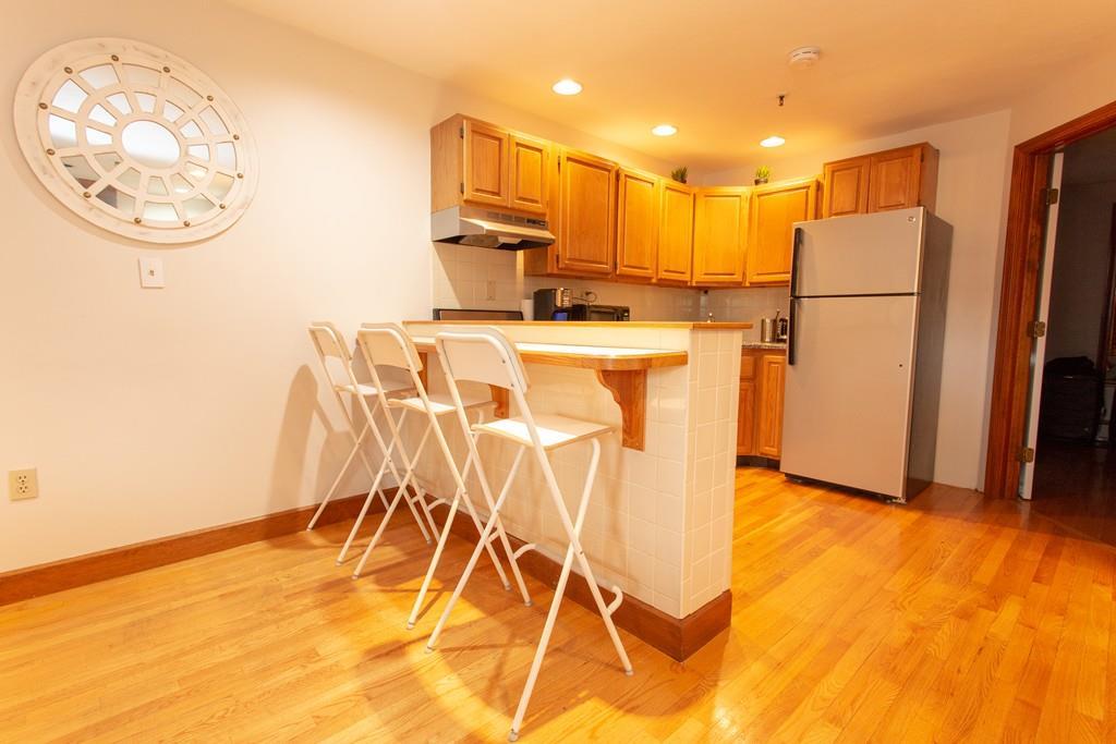 560 E Broadway - Photo 1