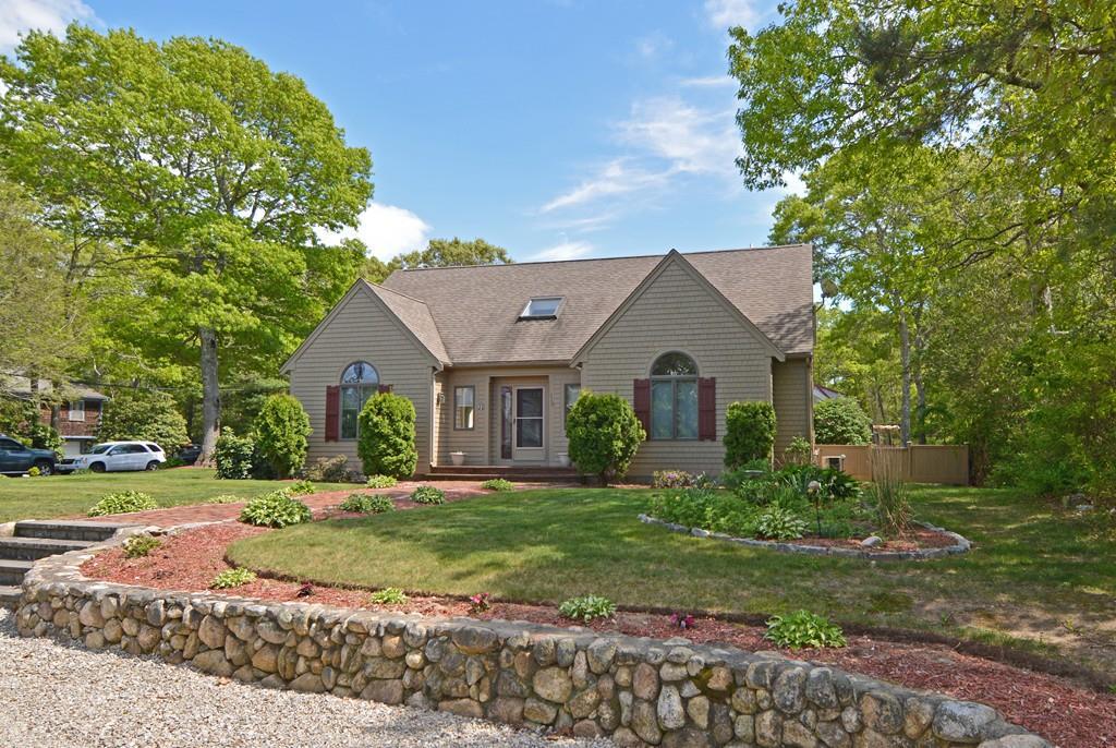 110 James - Photo 1