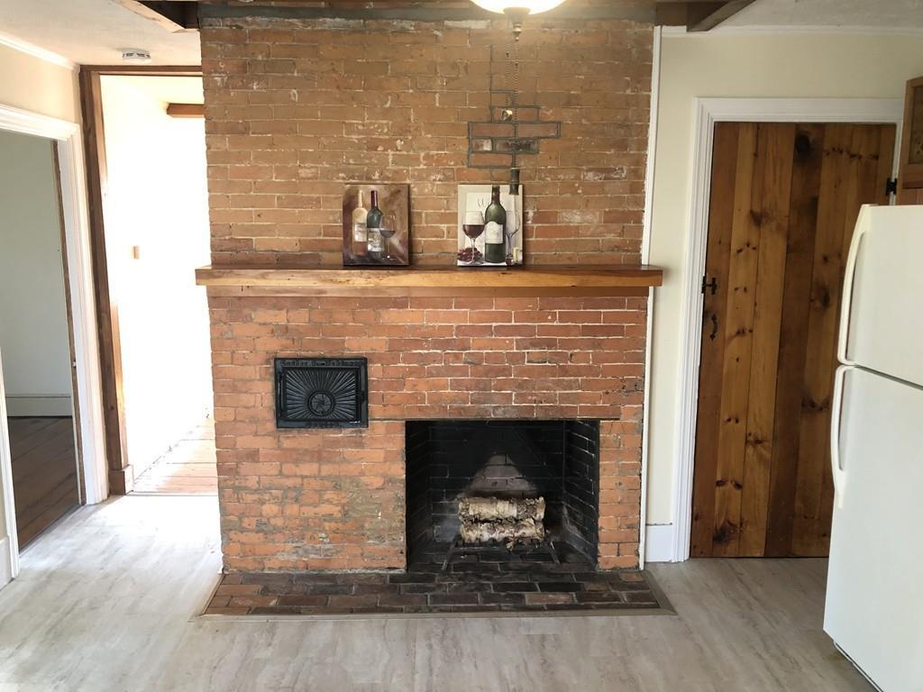 411 Court St - Photo 1