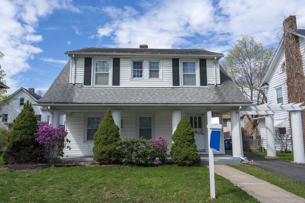 120 Kimberly Ave - Photo 1