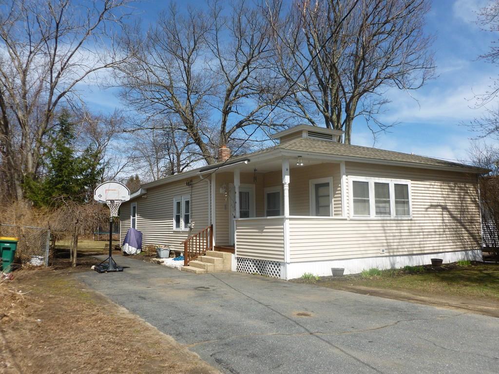 14 Kirby Ave - Photo 1