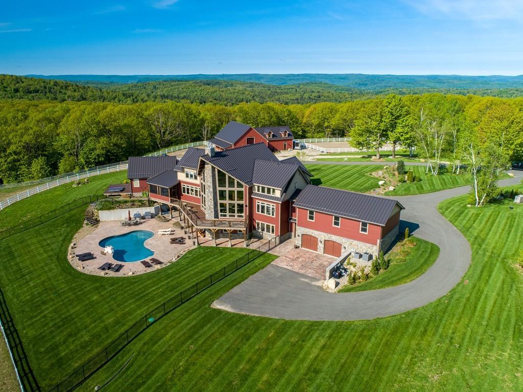 10 Blueberry Ln - Photo 1