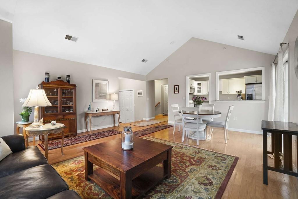 8 Village Dr - Photo 1
