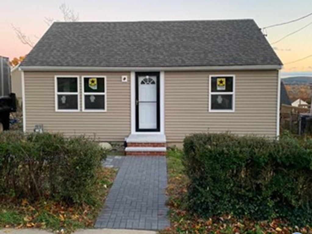 27 Hallron St - Photo 1