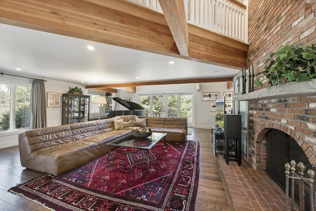 93 Country Club Way - Photo 1