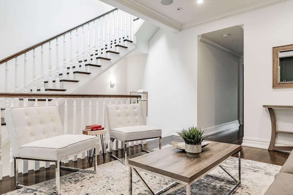 80 Commonwealth Avenue - Photo 1