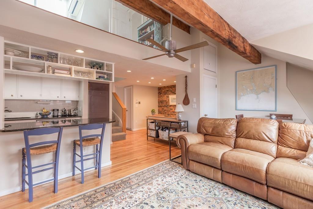 30 Temple St - Photo 1